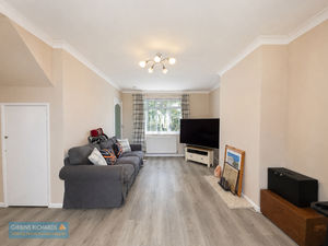 Sitting Room- click for photo gallery